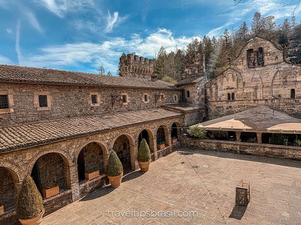 castelo-patio-napa